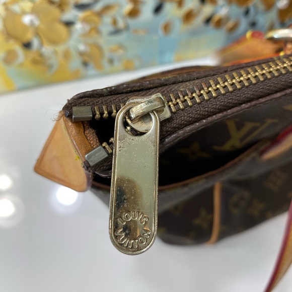 Louis Vuitton Monogram Canvas Totally PM Bag - Picture 11 of 12